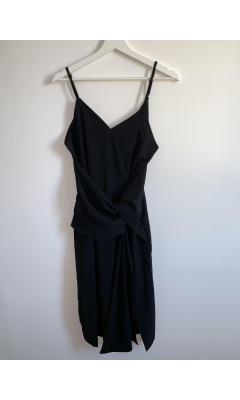 Robe noire à nouer