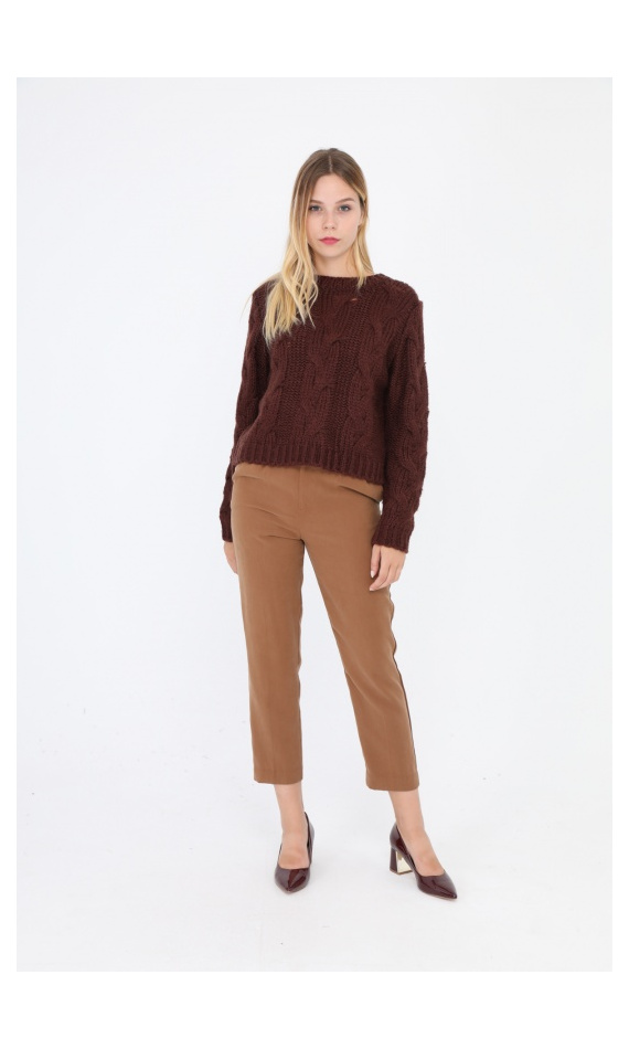 Brown twisted knit sweater