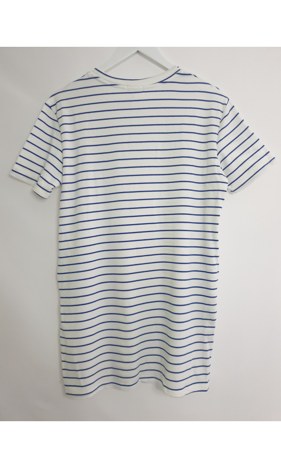 Robe t-shirt blanche à rayures bleues, manches courtes coupe droite